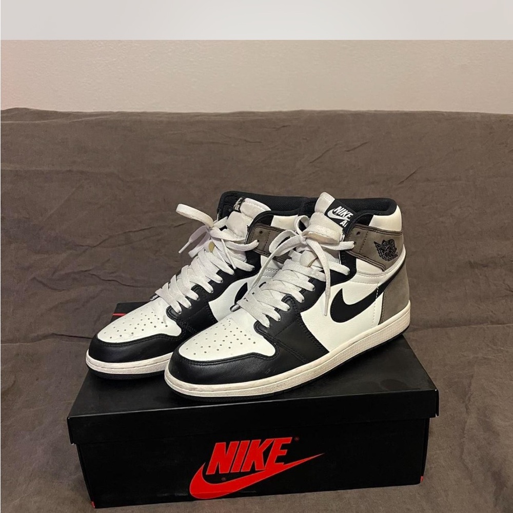 Jordan 1 Mocha High - Picture 1 of 3